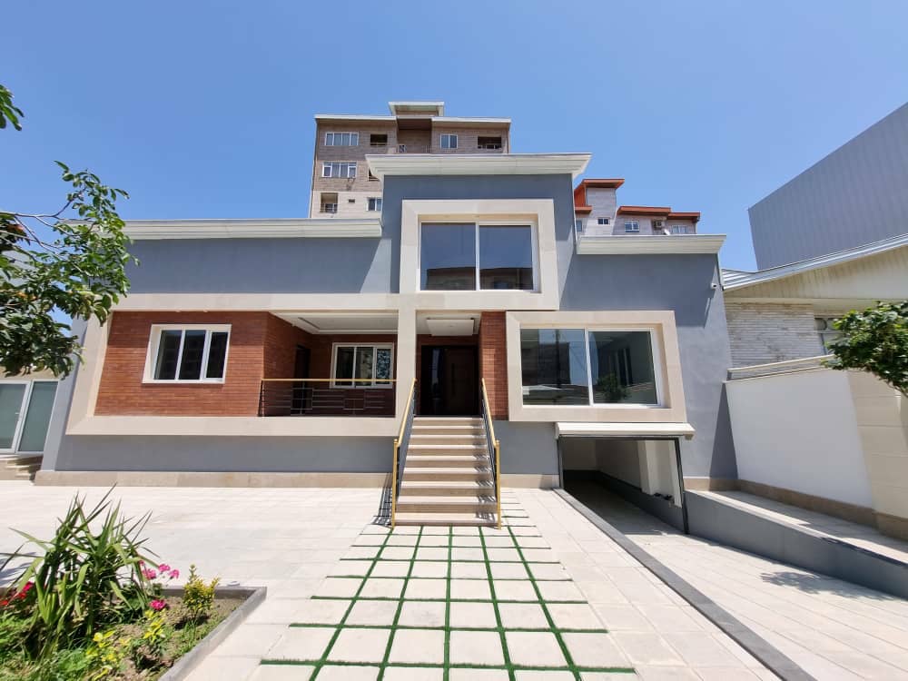 ویلایی استخردار